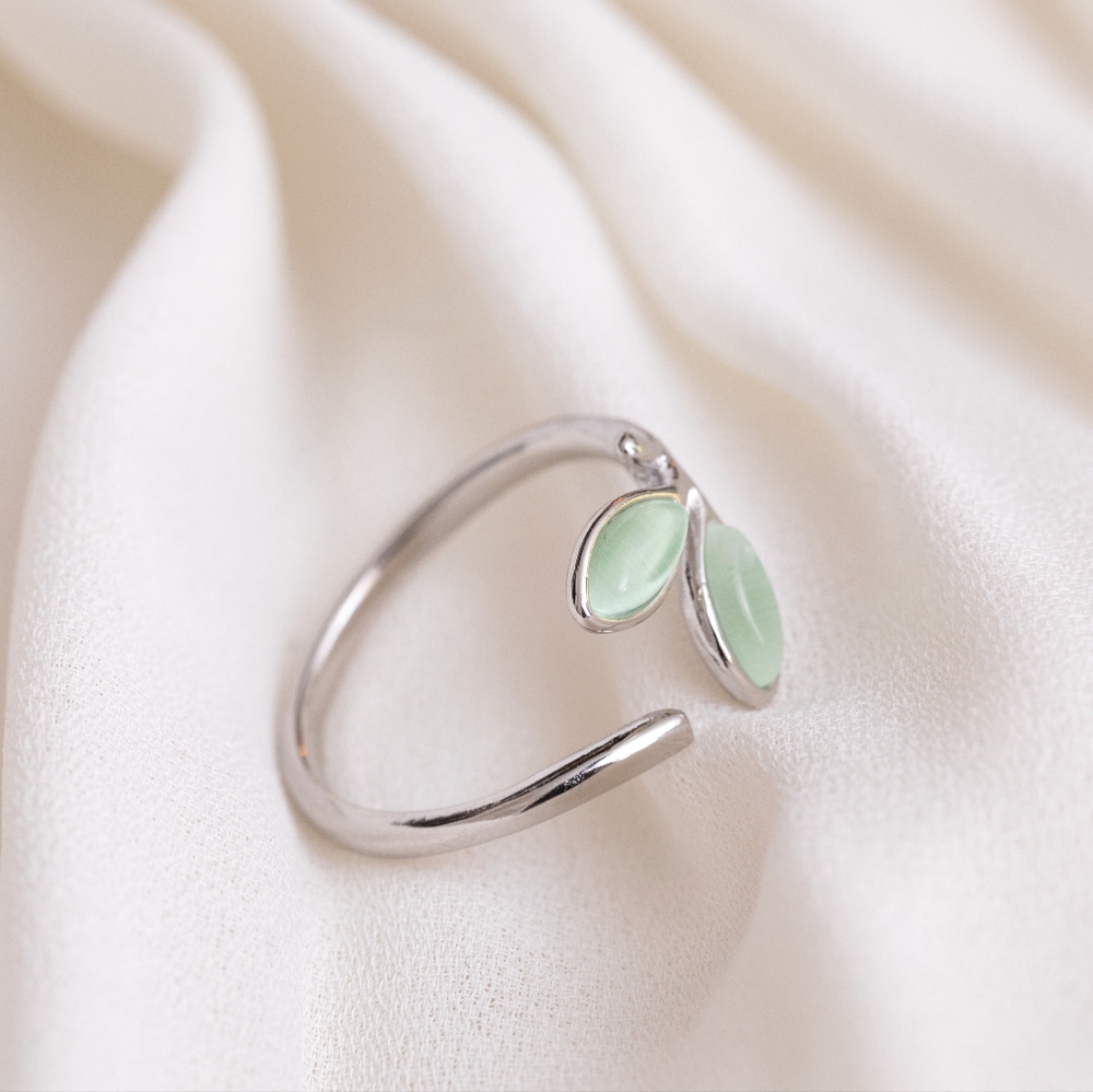 Spring Leaf Ring (S925) - Picture 7 of 9